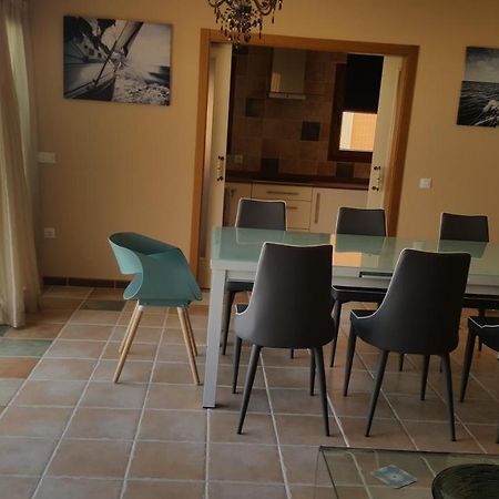 Beautiful, Spacious Villa, Heated Pool, Sleeps Eight, With Quality Furnishings Caleta De Fuste Εξωτερικό φωτογραφία