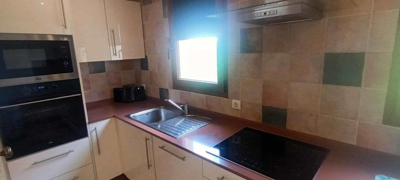 Beautiful, Spacious Villa, Heated Pool, Sleeps Eight, With Quality Furnishings Caleta De Fuste Εξωτερικό φωτογραφία