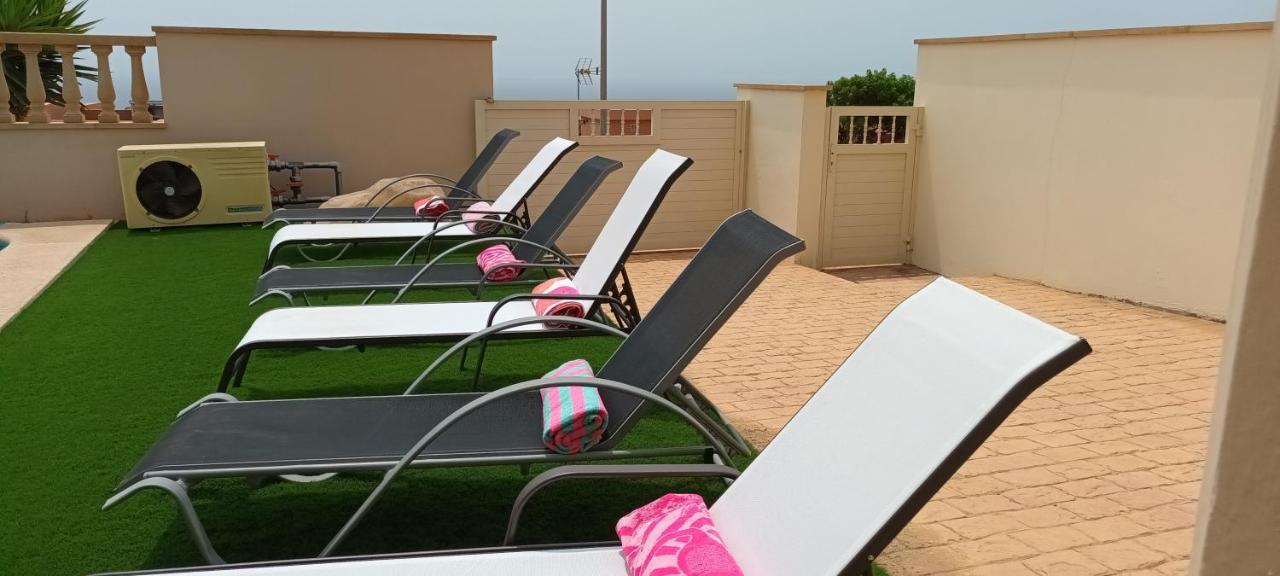 Beautiful, Spacious Villa, Heated Pool, Sleeps Eight, With Quality Furnishings Caleta De Fuste Εξωτερικό φωτογραφία