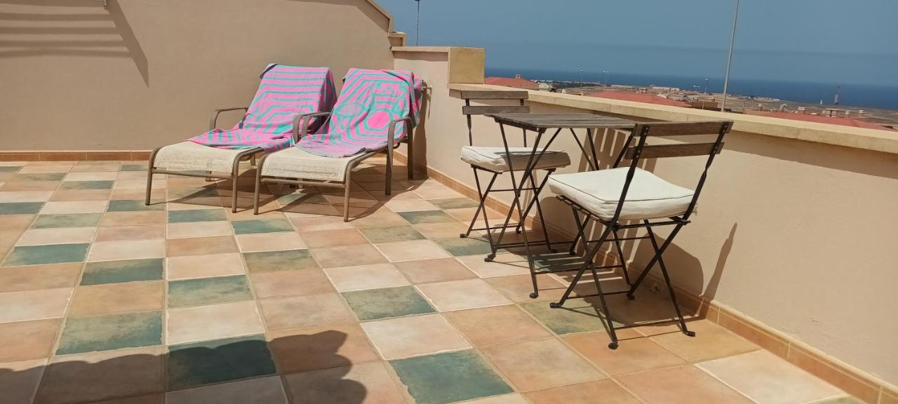 Beautiful, Spacious Villa, Heated Pool, Sleeps Eight, With Quality Furnishings Caleta De Fuste Εξωτερικό φωτογραφία